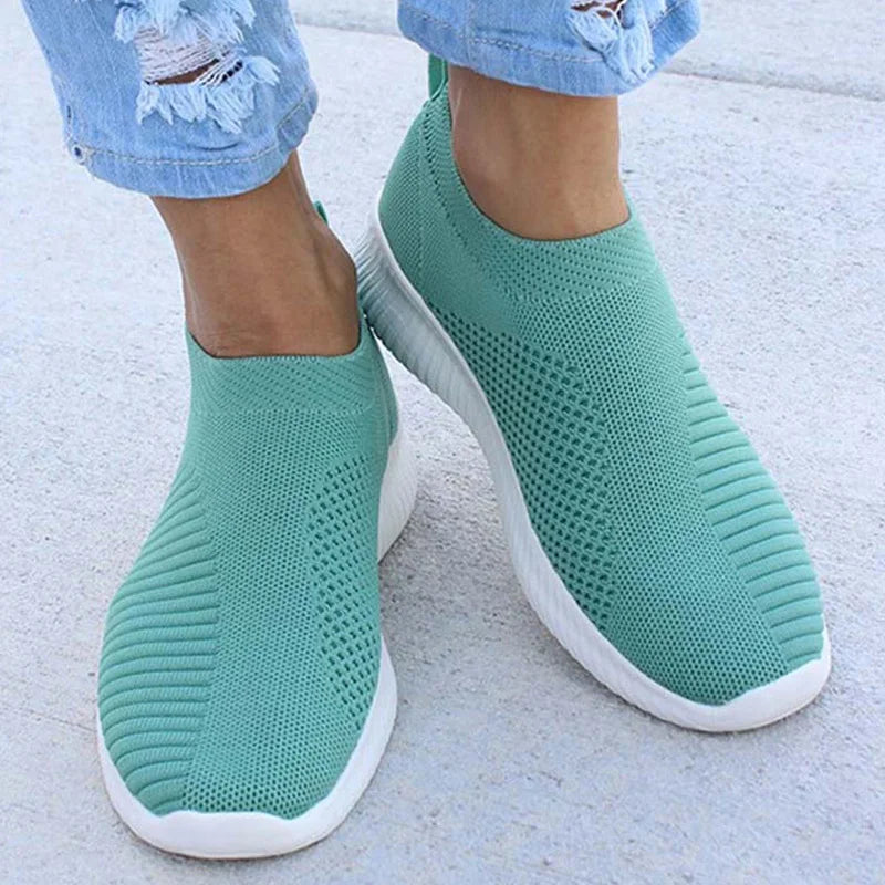 Tênis Slip-On Feminino – Calçados Esportivos Casuais Confortáveis