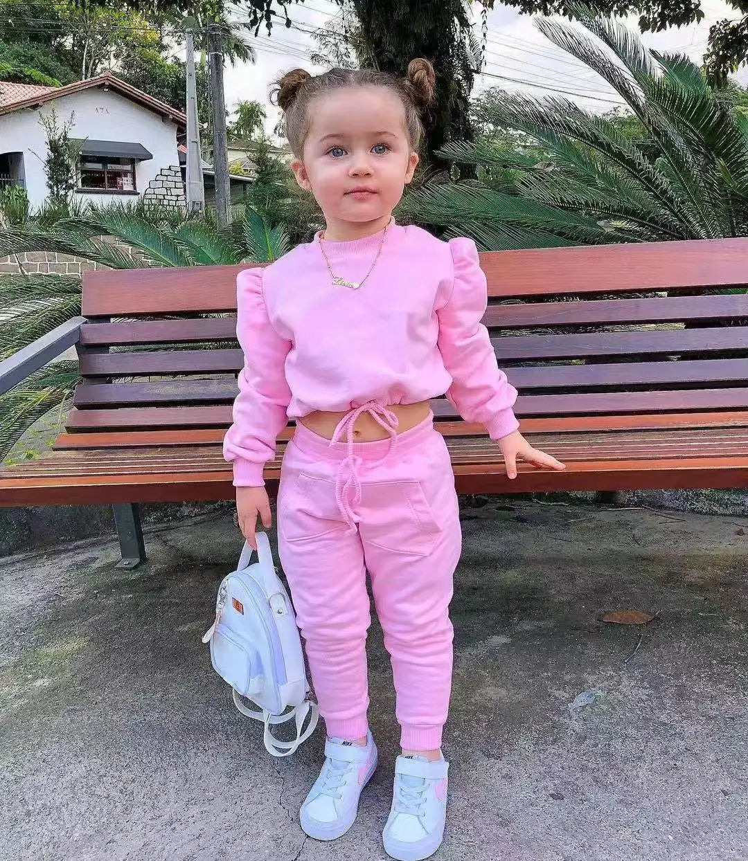 Conjunto de Roupa de Outono para Meninas - Cropped e Calça Esportiva 2 Peças Athleisure (1-7 anos)