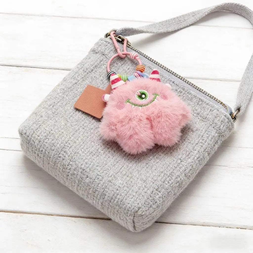 Chaveiro de pelúcia de monstro com corrente colorida, pingente criativo para bolsa ou mochila, presente fofo para crianças, mulheres e homens.