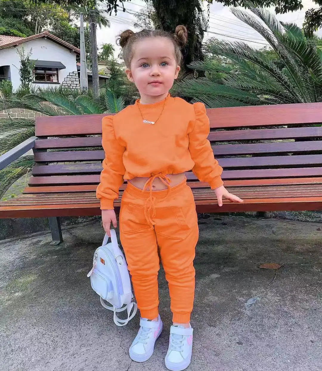 Conjunto de Roupa de Outono para Meninas - Cropped e Calça Esportiva 2 Peças Athleisure (1-7 anos)