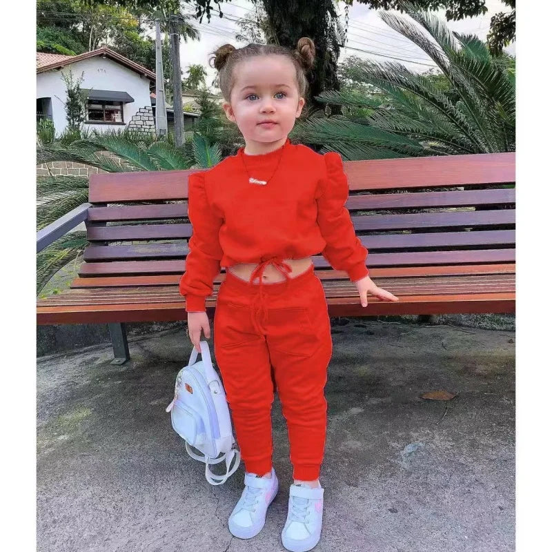 Conjunto de Roupa de Outono para Meninas - Cropped e Calça Esportiva 2 Peças Athleisure (1-7 anos)
