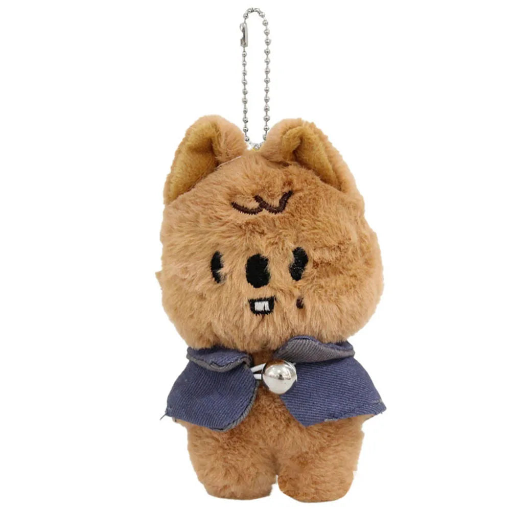 Novo chaveiro de pelúcia SKZOO, pingente de boneco, acessório para mochila, chaveiro de pelúcia com capa da Academia de Magia, brinquedo infantil, presente para fãs.