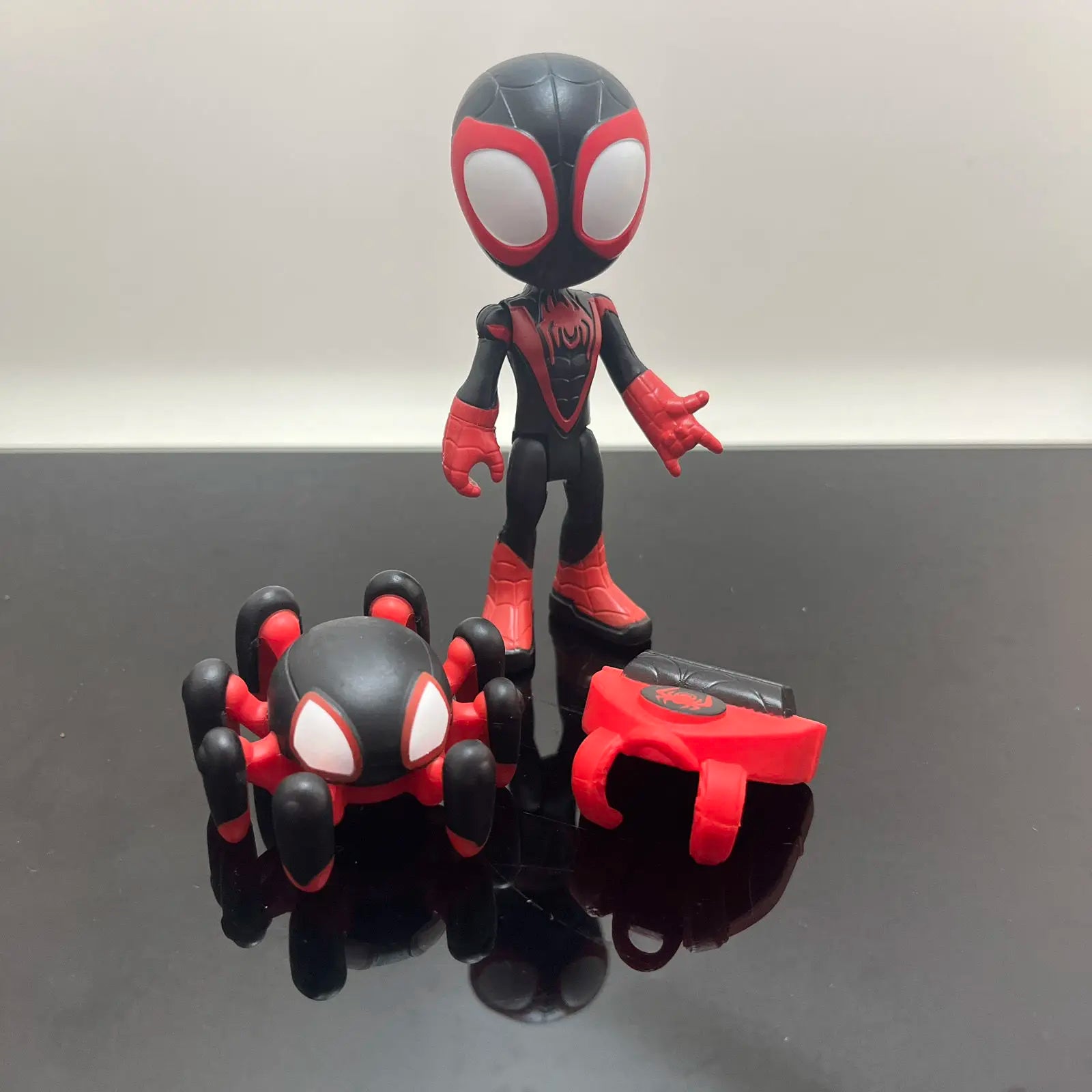 Boneco de ação do Homem-Aranha – Brinquedo infantil da Marvel