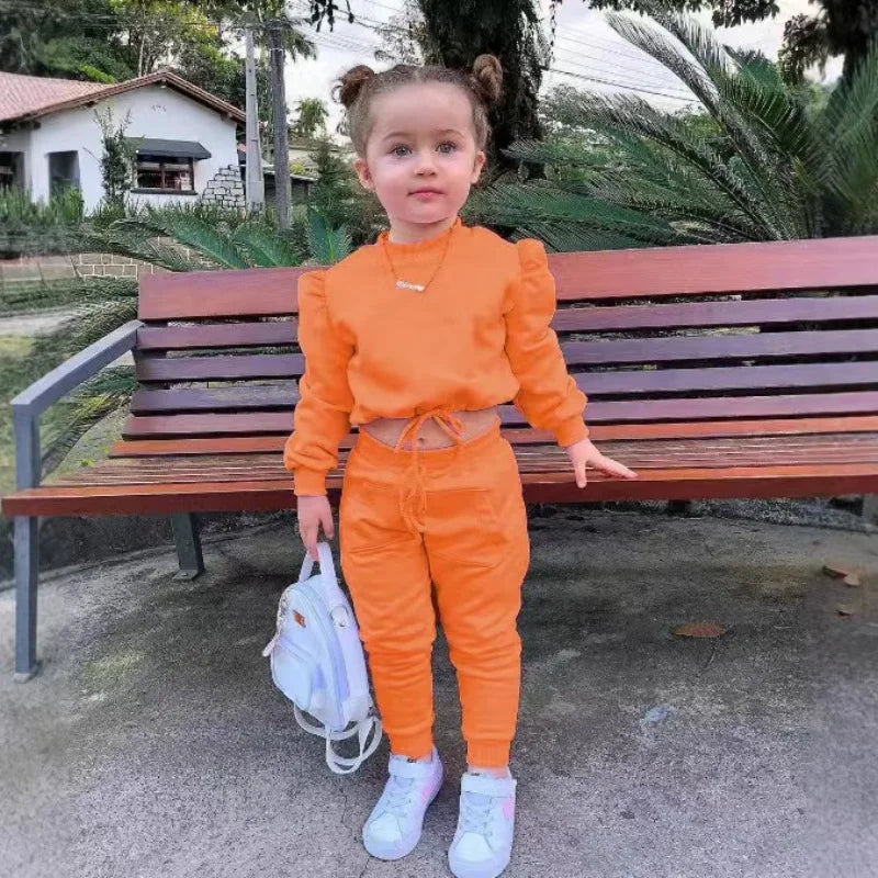 Conjunto de Roupa de Outono para Meninas - Cropped e Calça Esportiva 2 Peças Athleisure (1-7 anos)