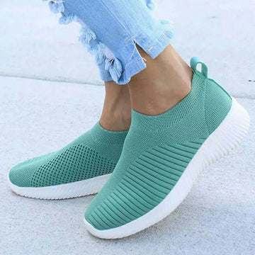 Tênis Slip-On Feminino – Calçados Esportivos Casuais Confortáveis