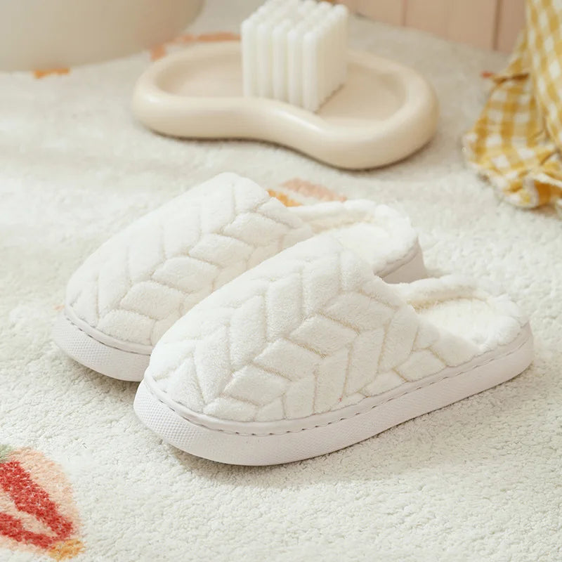 Pantufas de inverno quentinhas e macias - Pantufas antiderrapantes para casais, ideais para uso interno, com sola grossa e bico fechado.