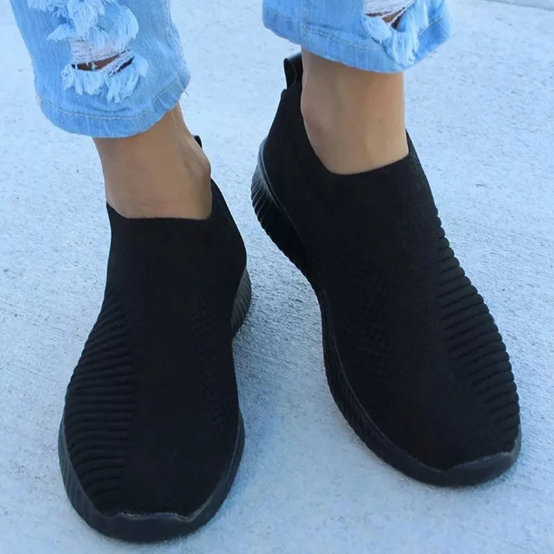 Tênis Slip-On Feminino – Calçados Esportivos Casuais Confortáveis